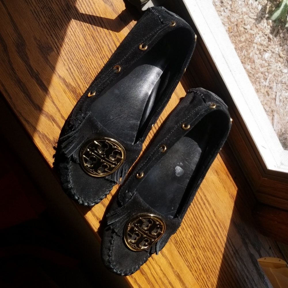 Tory Burch Size 8 suede flats